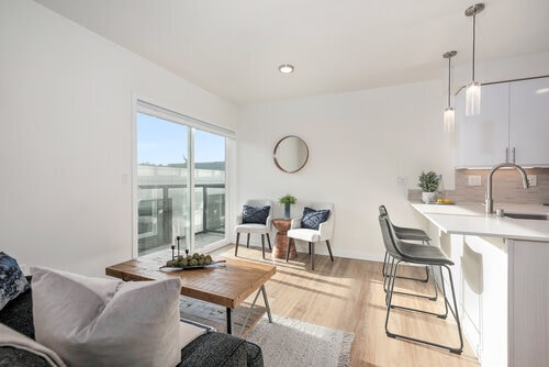 PRTL Portal Apartments in Seattle, WA - Building Photo - Building Photo