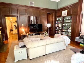 328 Dartmouth St, Unit 4 in Boston, MA - Building Photo - Building Photo