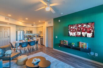 9600 W Georgia Ave in Glendale, AZ - Building Photo - Building Photo