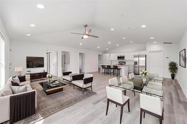 7460 NW 44th Ln in Ocala, FL - Building Photo - Building Photo