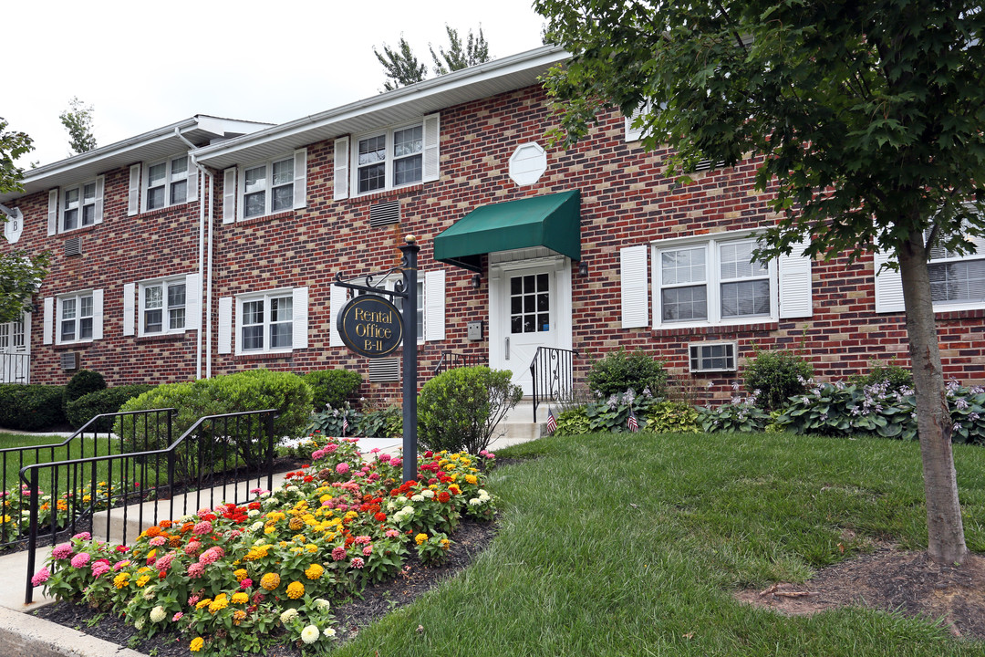 Broadmore Apartments in Lansdale, PA - Building Photo