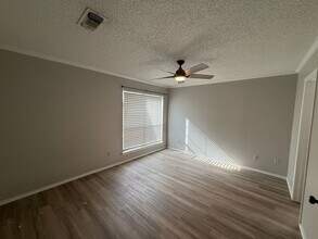 5556 93rd St in Lubbock, TX - Building Photo - Building Photo