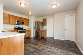 8649 Hopewell Ct in Indianapolis, IN - Foto de edificio - Building Photo