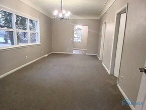 1024 Coventry Ave, Unit 1813 in Toledo, OH - Building Photo - Building Photo