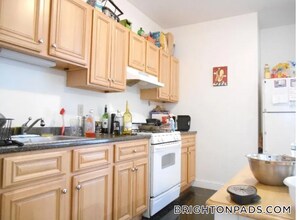 23 Cummings Rd, Unit 3 in Boston, MA - Building Photo - Building Photo