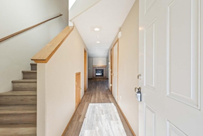 1464 SW 16th St in Redmond, OR - Building Photo - Building Photo