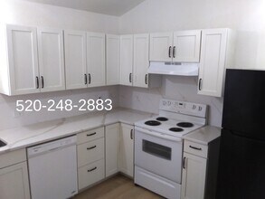 2512 E Eastland St, Unit 2512 in Tucson, AZ - Foto de edificio - Building Photo