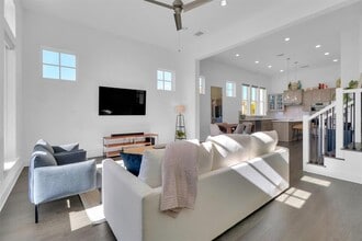 4806 Olive Sparrow Dr in Austin, TX - Foto de edificio - Building Photo