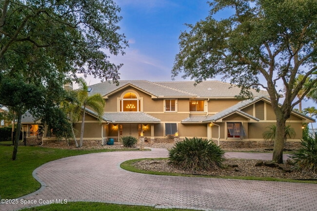 2442 Newfound Harbor Dr in Merritt Island, FL - Building Photo - Building Photo