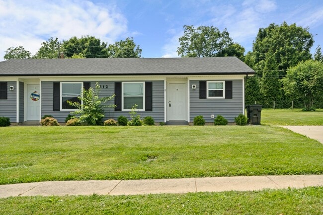 1311 Farmingdale Dr in Elizabethtown, KY - Building Photo - Building Photo