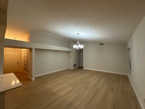 2834 Wild Pepper Ave in Deltona, FL - Foto de edificio - Building Photo