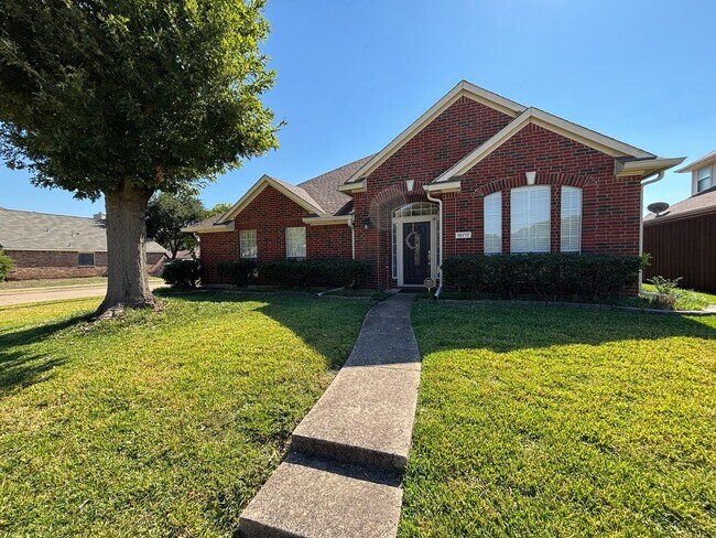 10717 Canoe Rd in Frisco, TX - Building Photo - Building Photo