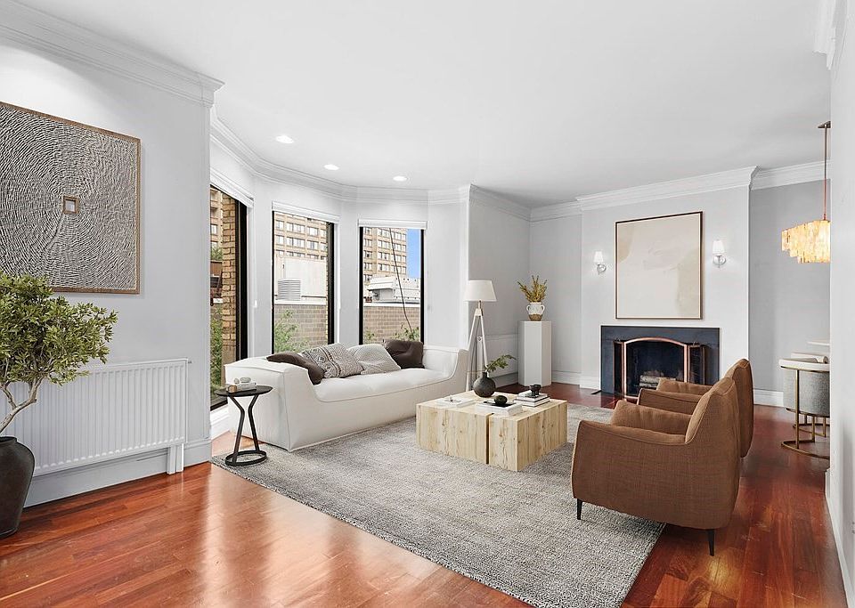 359 Tappan St, Unit D4 in Brookline, MA - Building Photo