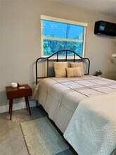 2420 SW 11th St in Miami, FL - Building Photo - Building Photo