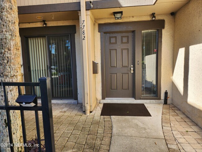 7782 Las Palmas Way in Jacksonville, FL - Building Photo - Building Photo