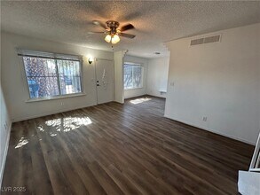 4375 Spencer St in Las Vegas, NV - Building Photo - Building Photo