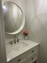 10318 15th Ave Ct E in Tacoma, WA - Building Photo - Building Photo