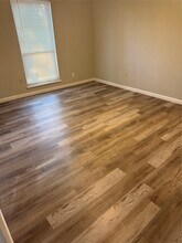 5106 Karenbeth Dr in Houston, TX - Foto de edificio - Building Photo