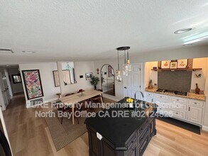 1114 Emily Ave in Rohnert Park, CA - Building Photo - Building Photo