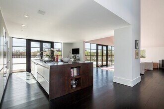 811 Halsey Ln in Bridgehampton, NY - Building Photo - Building Photo