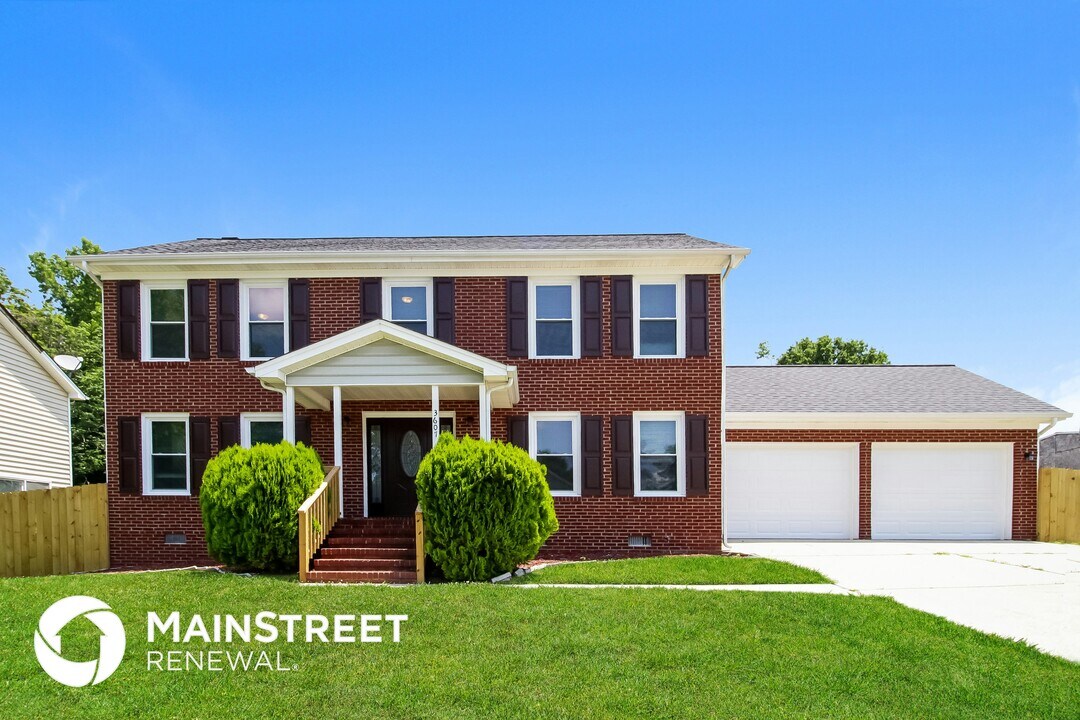 3607 Garden Place Rd in Greensboro, NC - Foto de edificio