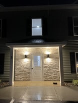 The Residences at Davis Pines in Menands, NY - Building Photo