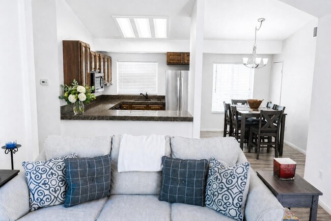 77795 Sunnybrook Dr in Palm Desert, CA - Building Photo - Building Photo