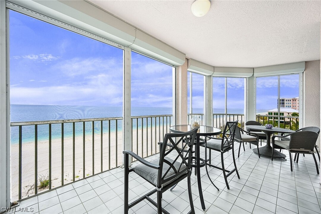 261 Barefoot Beach Blvd-Unit -401 in Bonita Springs, FL - Building Photo