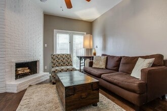 4000 Rawlins St, Unit #101 in Dallas, TX - Building Photo - Building Photo