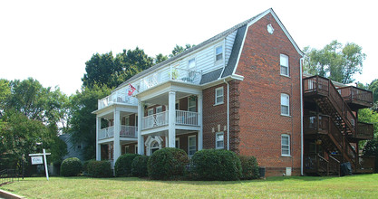 4209 Grove Ave in Richmond, VA - Building Photo - Building Photo