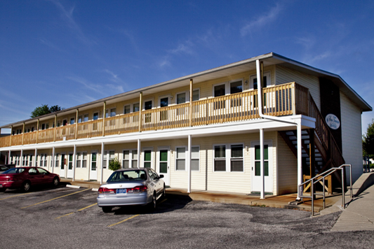 Sun Terrace in Bloomington, IN - Building Photo