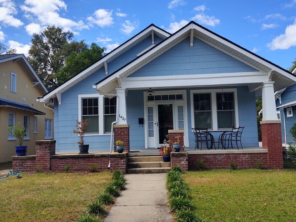 1427 Stovall St in Augusta, GA - Foto de edificio