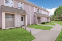 Gulf Coast Townhomes in Ocean Springs, MS - Building Photo - Building Photo