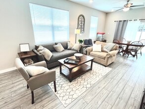 6307 S Roberts Ave in Tampa, FL - Foto de edificio - Building Photo