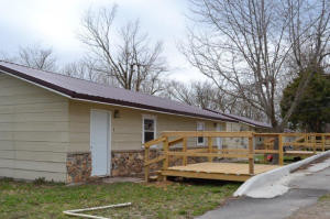 208 Locust St in Exeter, MO - Building Photo - Building Photo