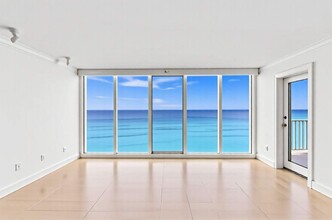 3000 S Ocean Blvd in Boca Raton, FL - Building Photo - Building Photo