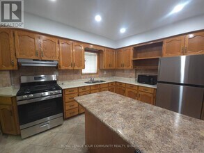 5 Rideau Ave in Toronto, ON - Building Photo - Building Photo