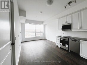 2343 Khalsa Gate in Oakville, ON - Building Photo - Building Photo