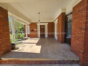 5525 Richmond Ave in Dallas, TX - Foto de edificio - Building Photo