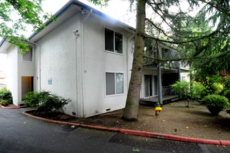 North Haven Manor in Edmonds, WA - Building Photo - Building Photo