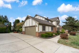 1574 Devonshire Dr in Troy, MI - Building Photo - Building Photo