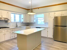67 W 5th St, Unit 2 in Bayonne, NJ - Building Photo