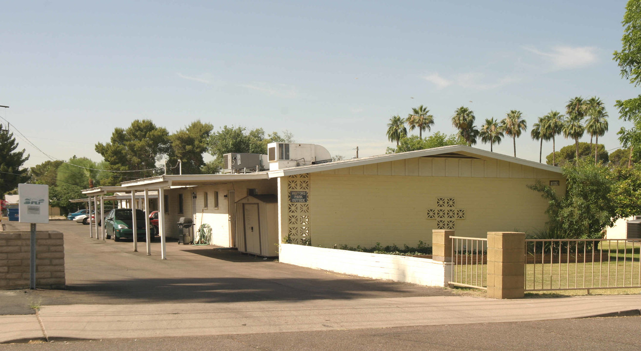 2019 E Turney Ave in Phoenix, AZ - Building Photo