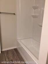 2319 Wilson Ave in Bellingham, WA - Foto de edificio - Building Photo