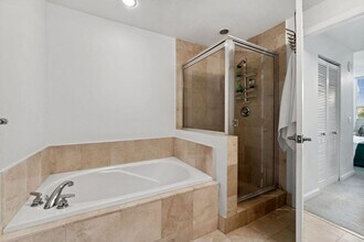 410 Evernia St in West Palm Beach, FL - Foto de edificio - Building Photo