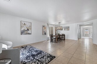43631 W Cowpath Rd in Maricopa, AZ - Foto de edificio - Building Photo