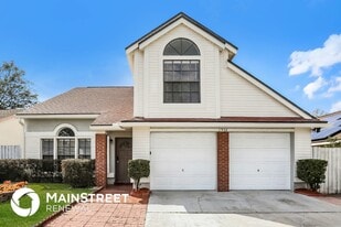 1932 Tindaro Dr in Apopka, FL - Building Photo