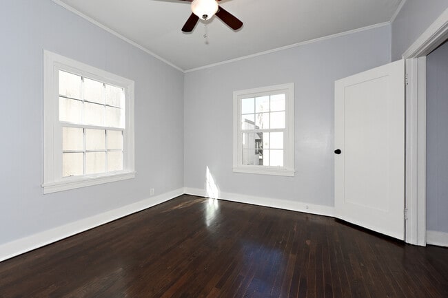 5410 Russell Ave, Unit 5 in Los Angeles, CA - Building Photo - Building Photo