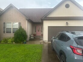 3741 Silver Fox Ct in Clarksville, TN - Building Photo