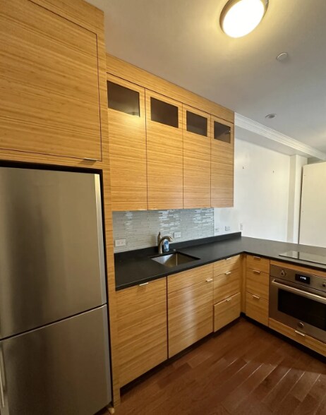 property at 28 Myrtle St